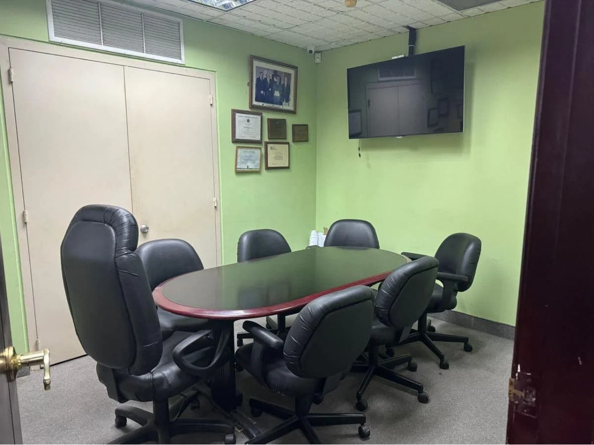 Nortte. en Edificio de Lujo Corporativo Exclusivo. Vendo 249 m² de Oficina Espectacular Vista, Guayas — imagen 4