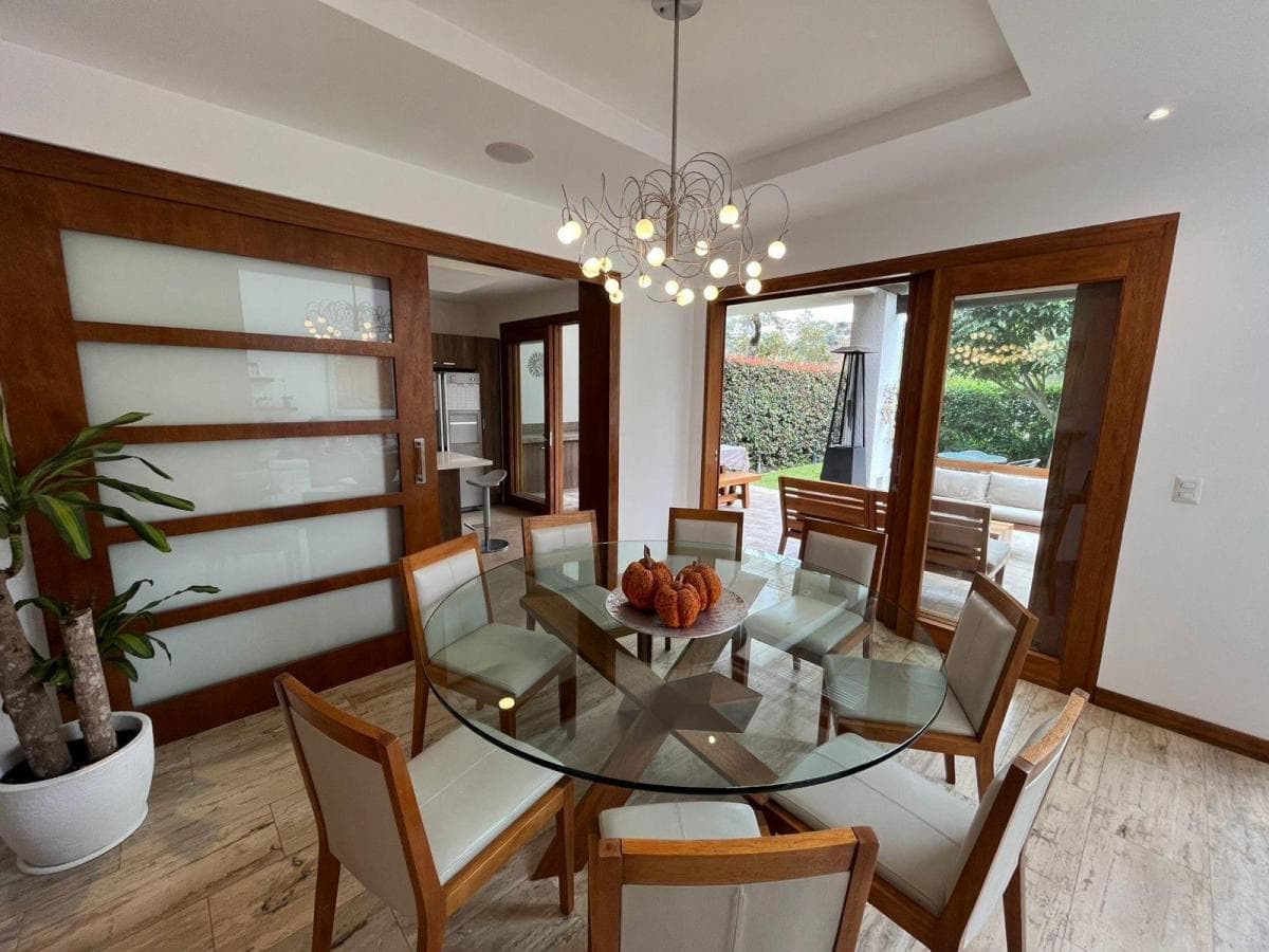 Linda Casa Dentro de Urbanización — imagen 8