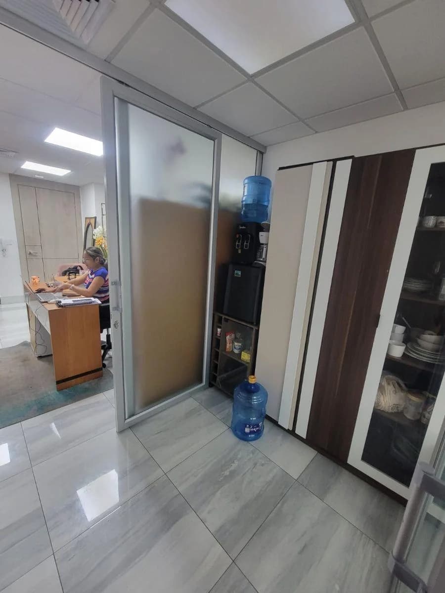 Venta de Oficina Platinium 2 Samborondon, Guayas — imagen 4