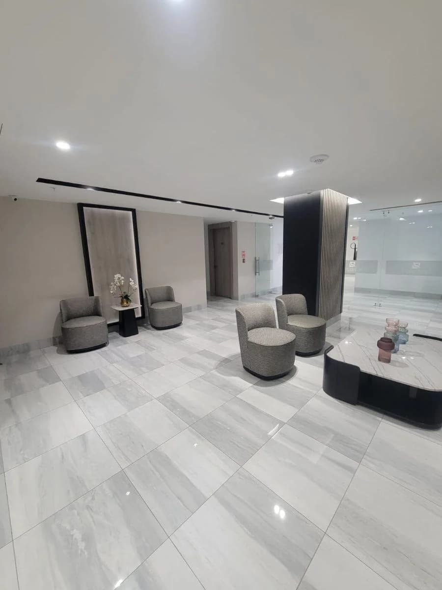 Venta de Oficina Platinium 2 Samborondon, Guayas — imagen 2