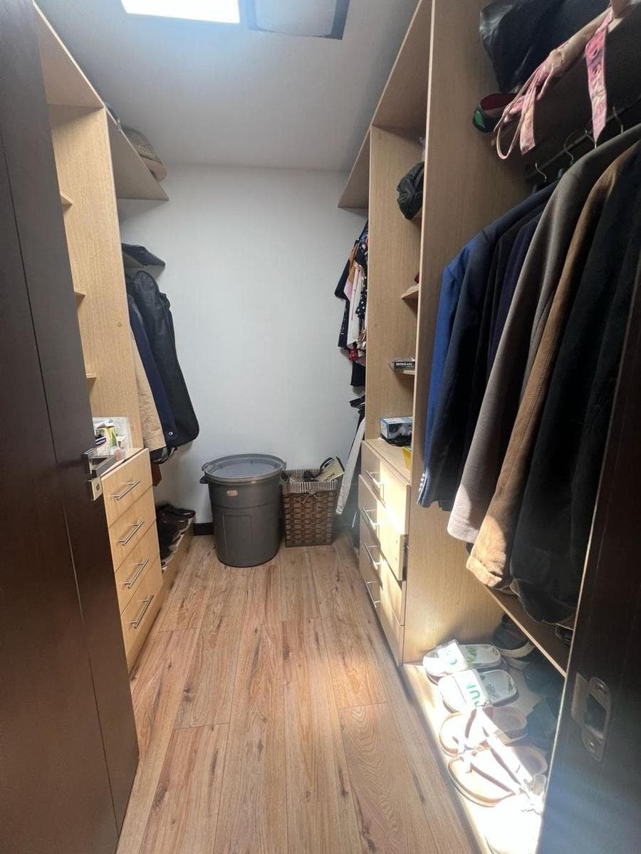 Amplia y Moderna Casa en Conjunto Privado – Cumbayá Cerca Al Potrero Pr — imagen 4