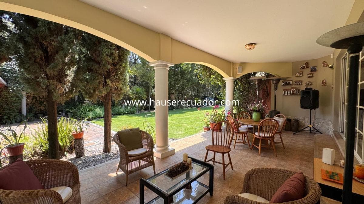 Casa en Venta 4 Habitaciones|1.250 m² Terreno| 740 m² Totales | Seguridad 24/7| con Plaza Comercial. Provincia de Pichincha — imagen 8