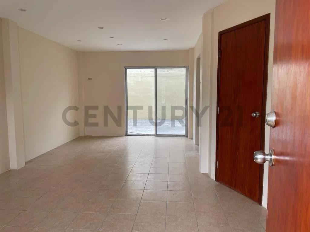 Venta de Casa en Urb Compostela, Norte de Daule, Via a Salitre, Guayas — imagen 2