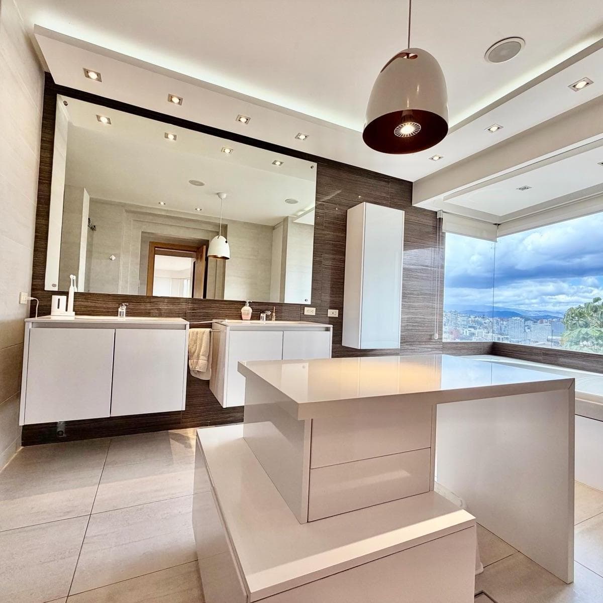 Mgv Venta Departamento de Lujo 4 Dorm. Quito Tenis — imagen 1