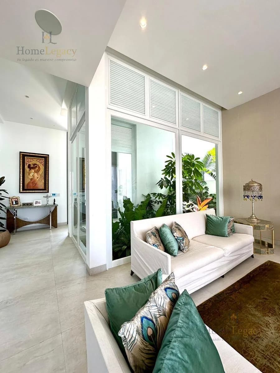 Venta de Casa con Piscina - Aires de Batán, Samborondón Am, Guayas — imagen 4