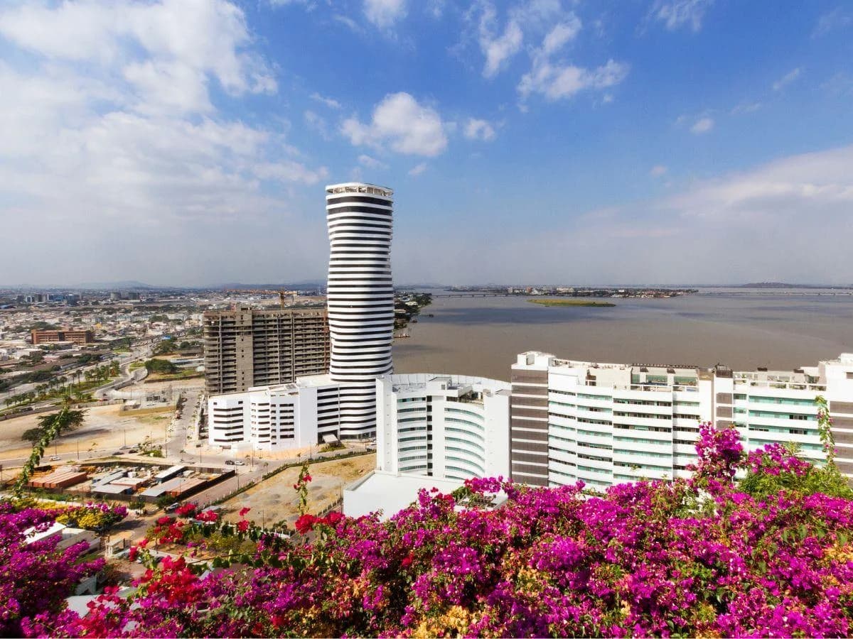 Oficina en Venta en Edificio The Point, Puerto Santa Ana, Guayas — imagen 5