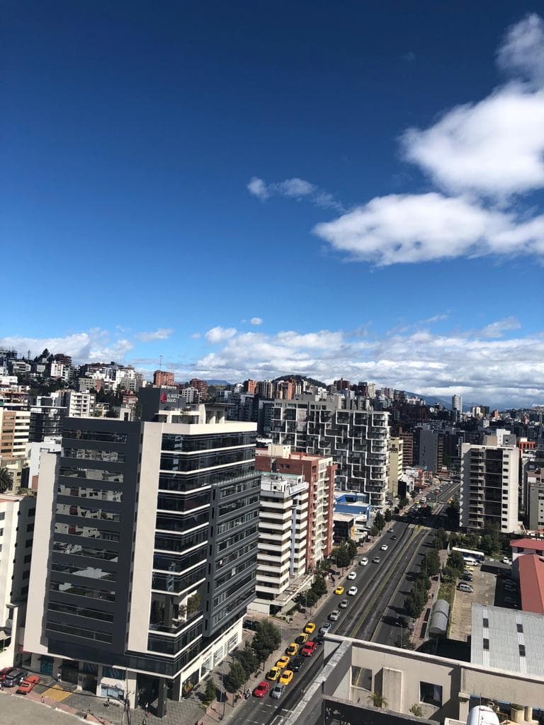 Hermosa Oficina Vista Panorámica - Av República del Salvador — imagen 2