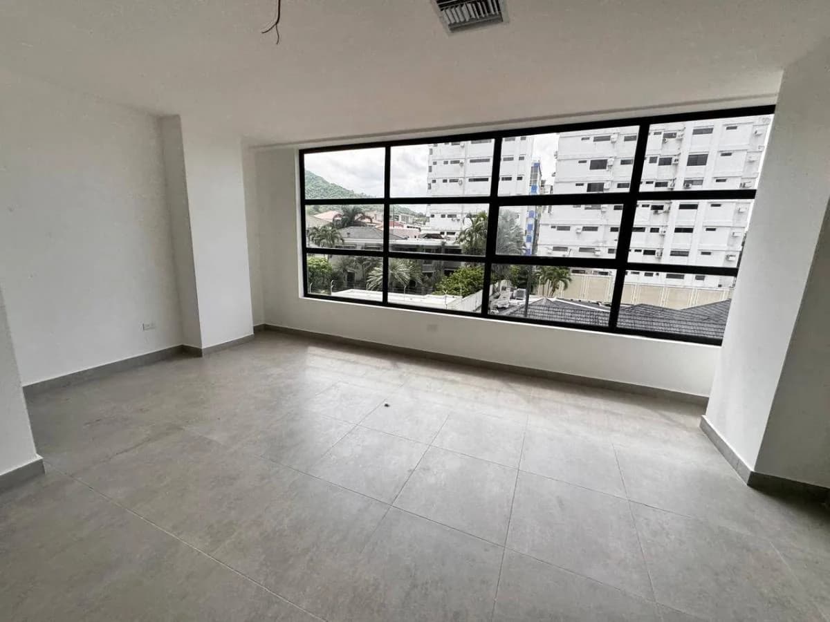 Oficinas en Venta 55 M²|edificio Inteligente| Av Leopoldo Carrera| Los Ceibos, Guayas — imagen 2