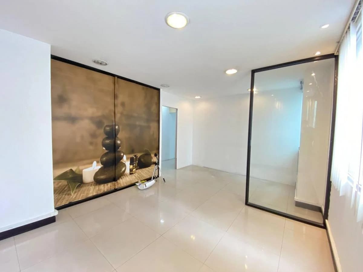La Pradera, Oficina en Venta, 100 m², 4 Ambientes, 1 Baño — imagen 9