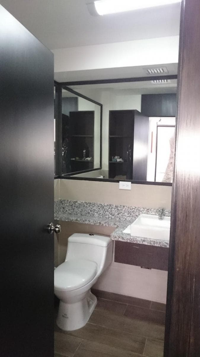 Oficina o Local Comercial de 150 m² en Venta en Quito Tenis — imagen 4