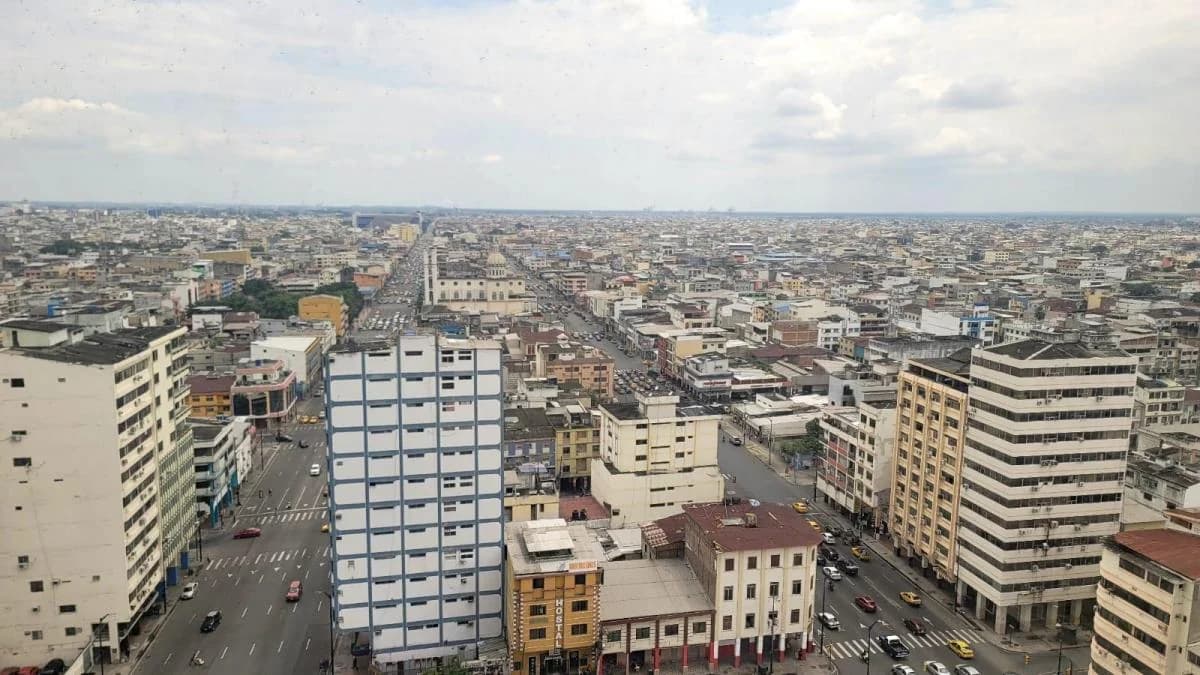 En Venta Oficinas en - Centro Norte de Guayaquil - Mae. Recalde, Guayas — imagen 4