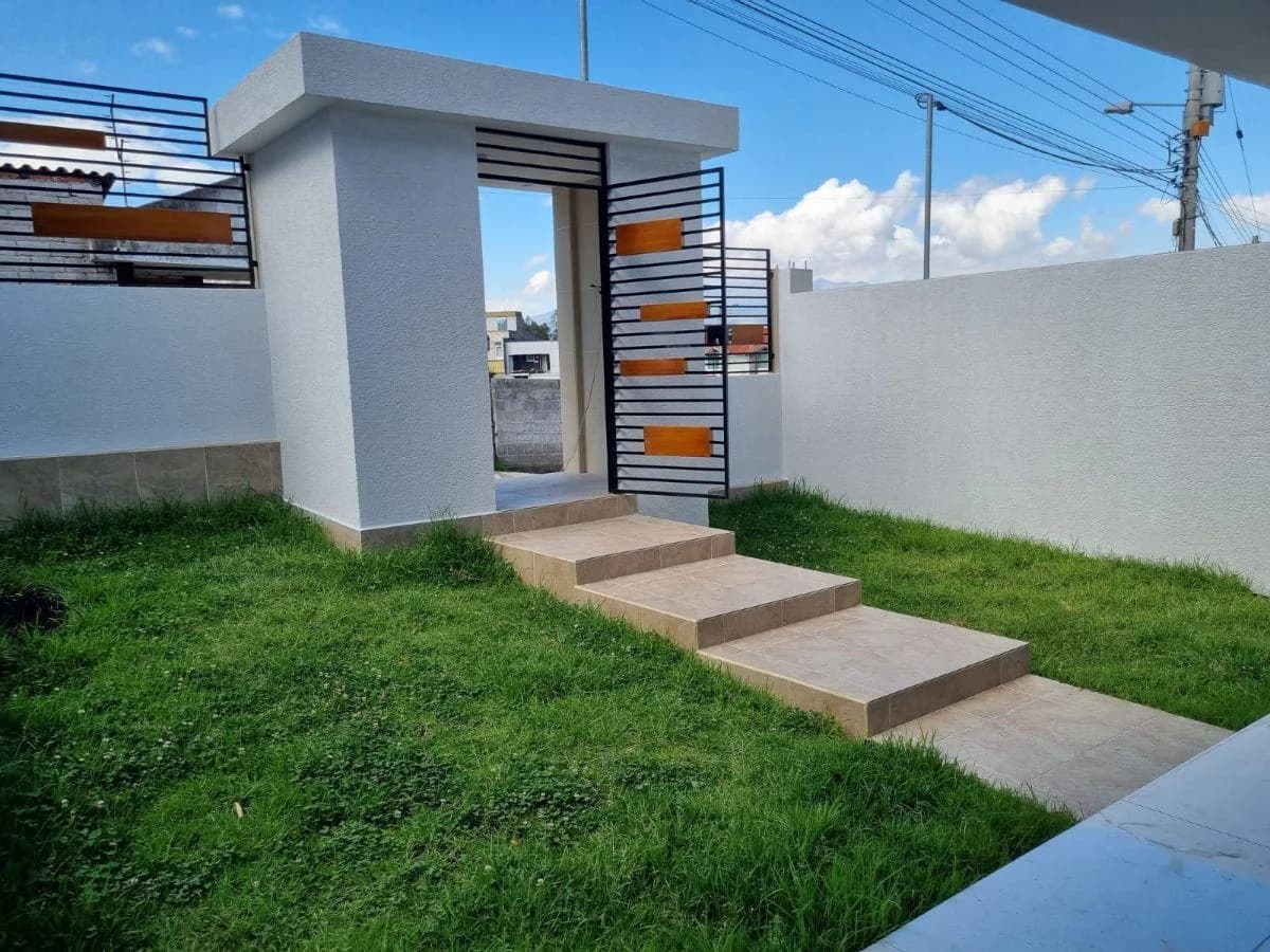 Casa en Venta, Cashapamba - Colibri - Valle de Los Chillos — imagen 2