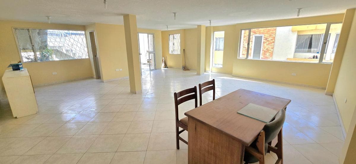 Se Vende Oficina o Local Comercial Sector La Pulida. Provincia de Pichincha — imagen 8
