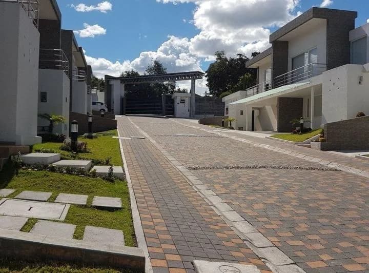 Venta Casa en Lola Quintana Armenia 2 — imagen 1