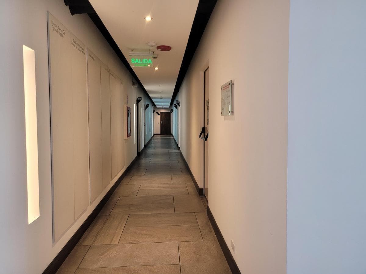 Oficina en Venta Amoblada, Sector La Carolina — imagen 6