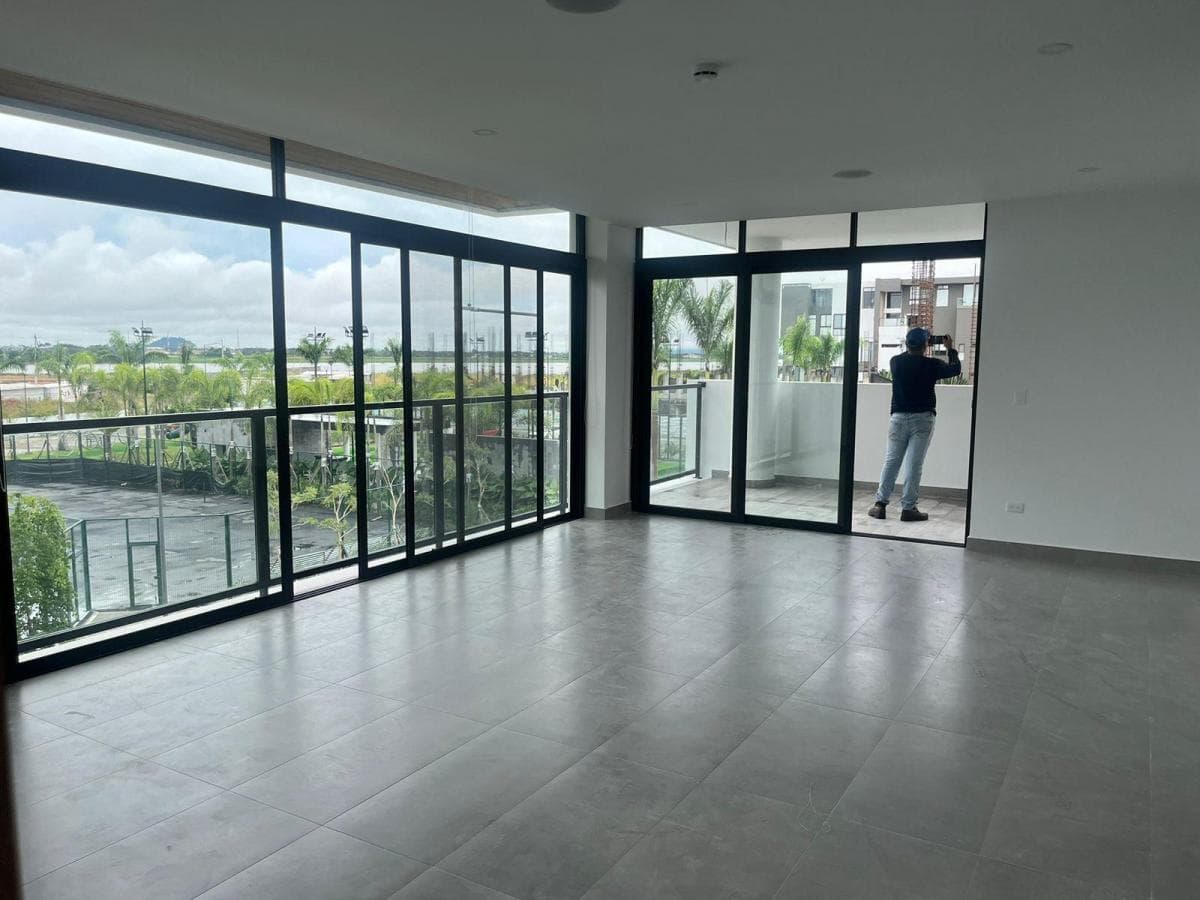Icon Bay Departamento 3 Dorm. Balcon, Guayas — imagen 9