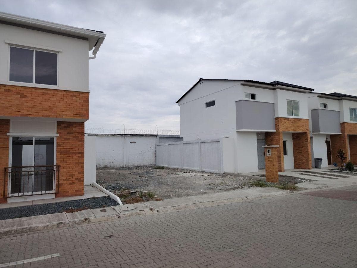 Venta de Terreno en Urbanizacion Savali. Excelente Ubicacion. Libre de Hipoteca. Pago Solo de Con, Guayas — imagen 8