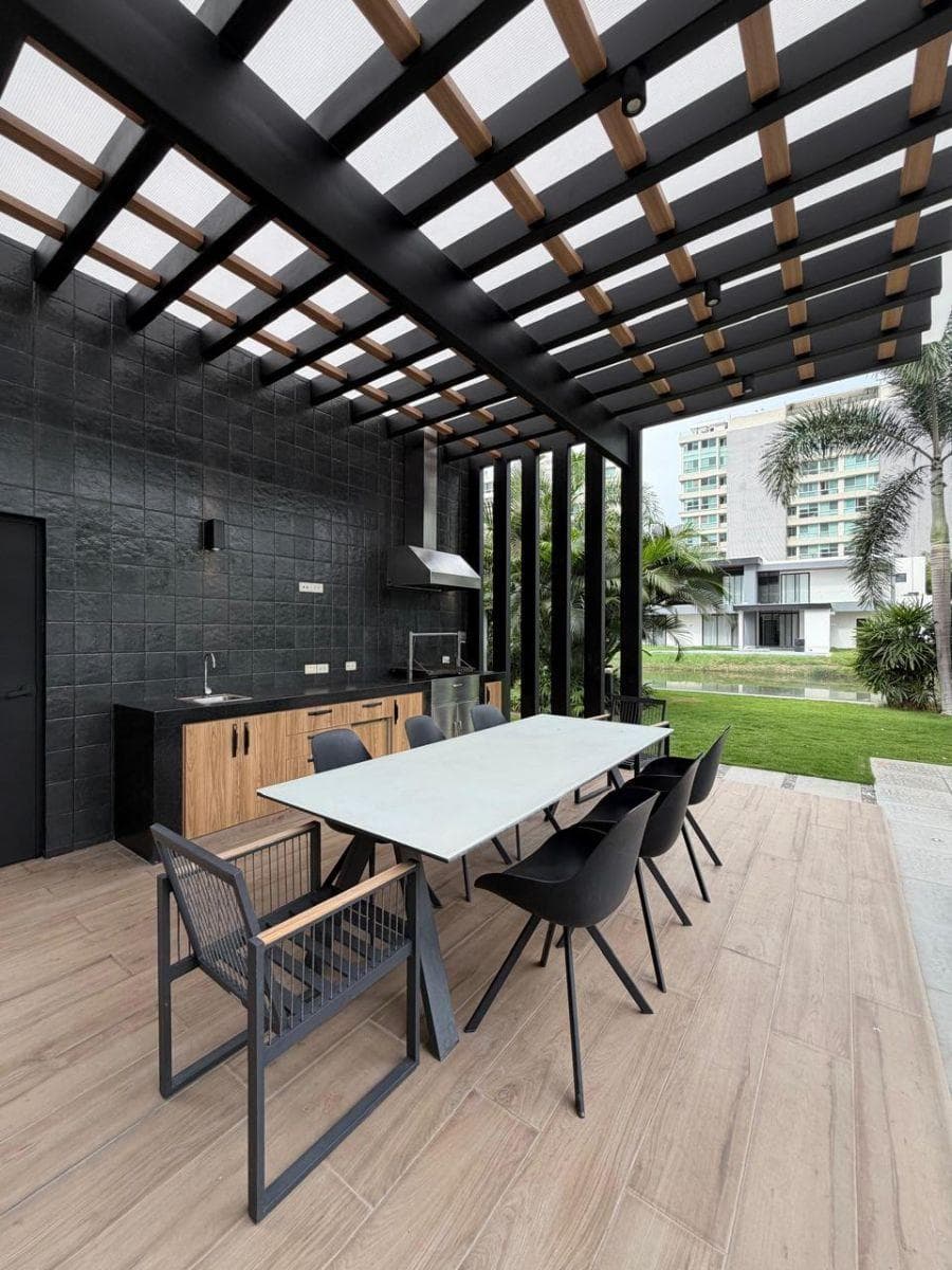 De Lujo Casa Al Lago en Venta - Isla Mocoli, Guayas — imagen 9