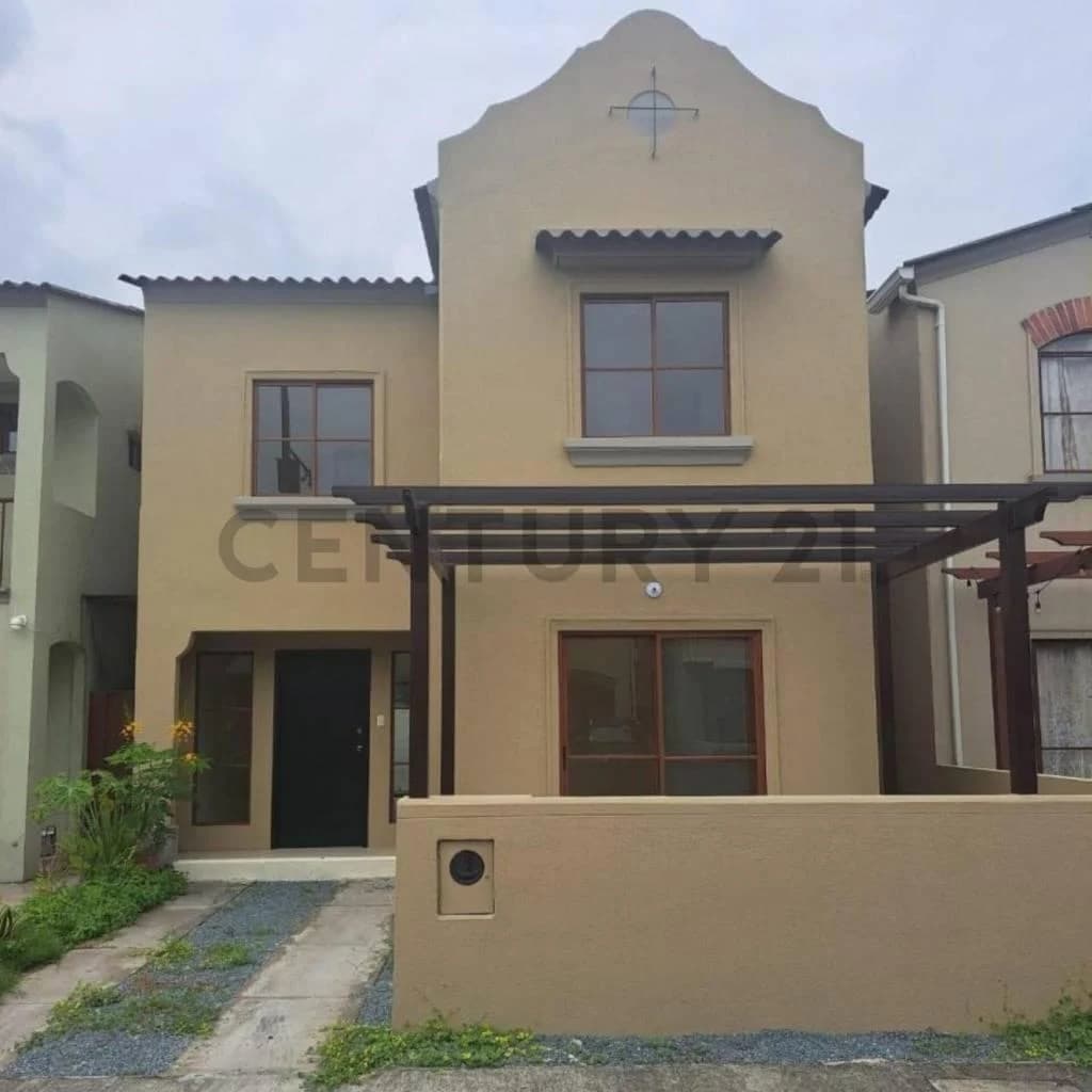 Venta Casa en Urbanización La Rioja, a Estrenar V. Bah, Guayas — imagen 1