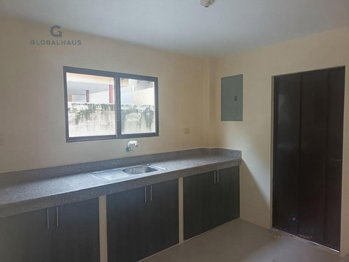 Venta Casa Urb. La Rioja, Av León Febrés Cordero, 3 Habitaciones, G. V. Guayas — imagen 8