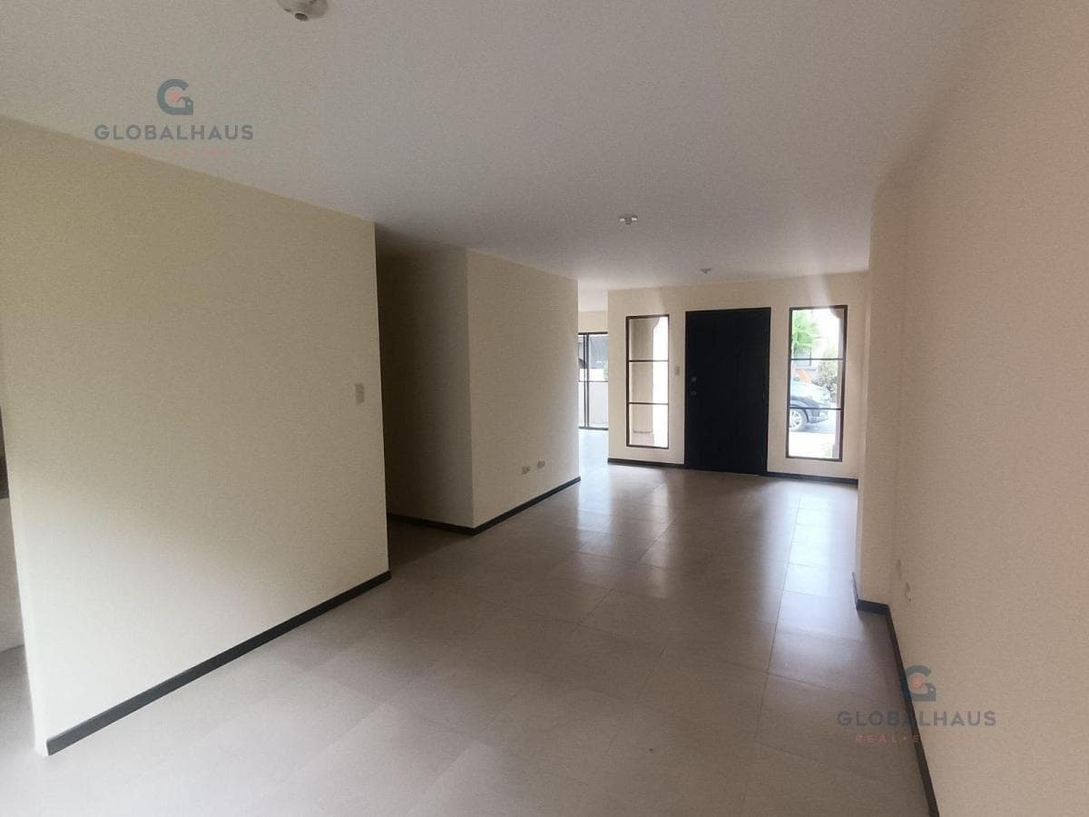 Venta Casa Urb. La Rioja, Av León Febrés Cordero, 3 Habitaciones, G. V. Guayas — imagen 7