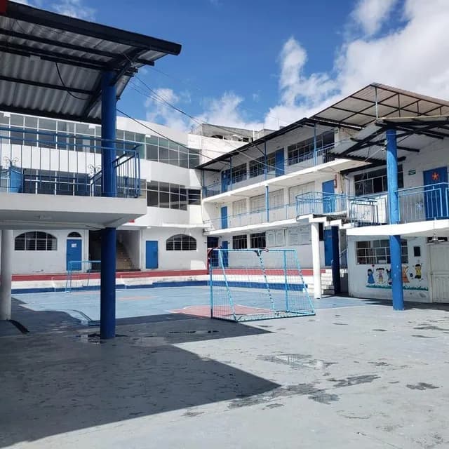Foto de ¡Atencion¡Aropiedad con Potencial Educativo y Comercial en Ambato, Tungurahua