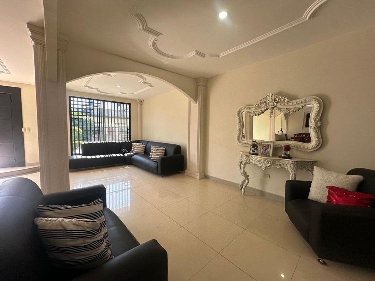 Casa en venta en Santa Rosa, El Oro
