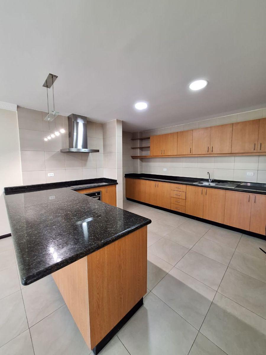 Apartamento en venta en Quito, Pichincha