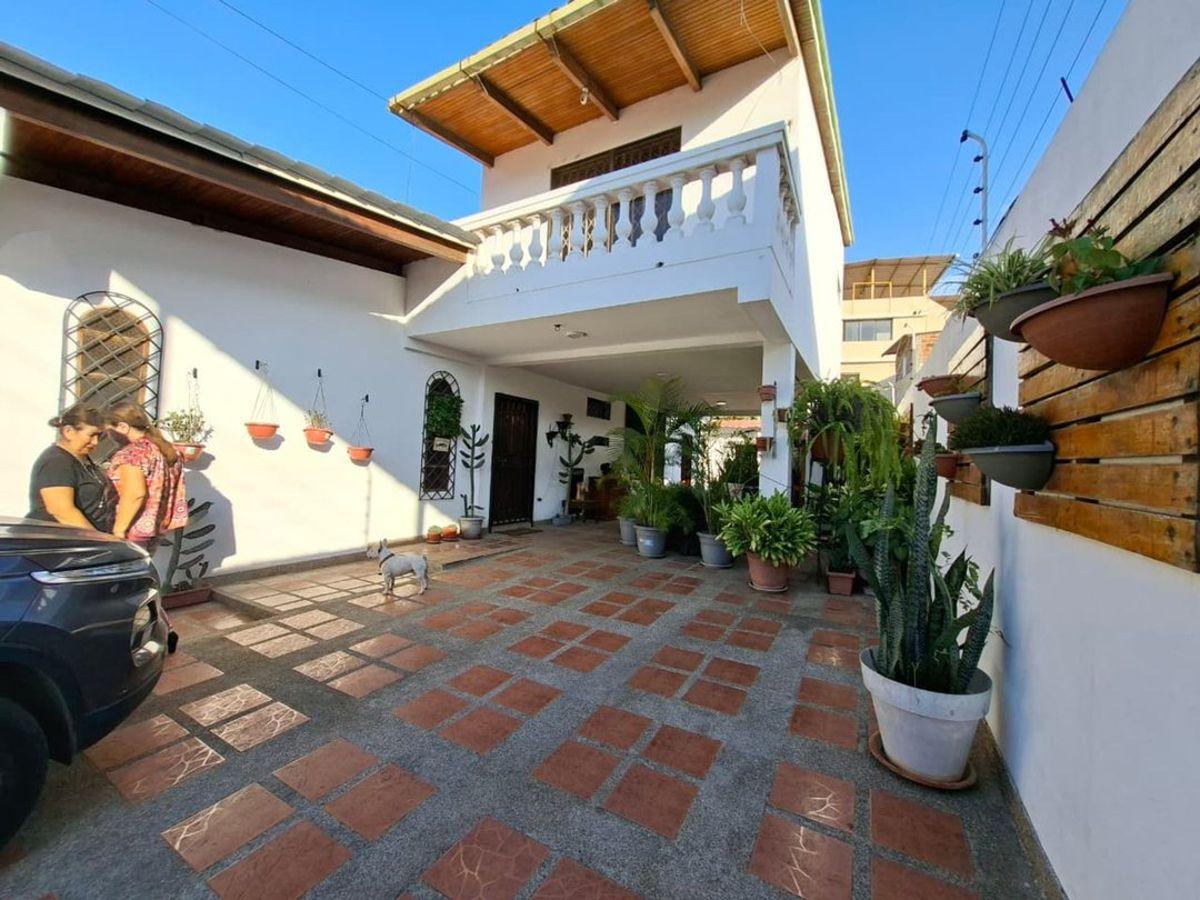 Casa en venta en Manta, Manabí