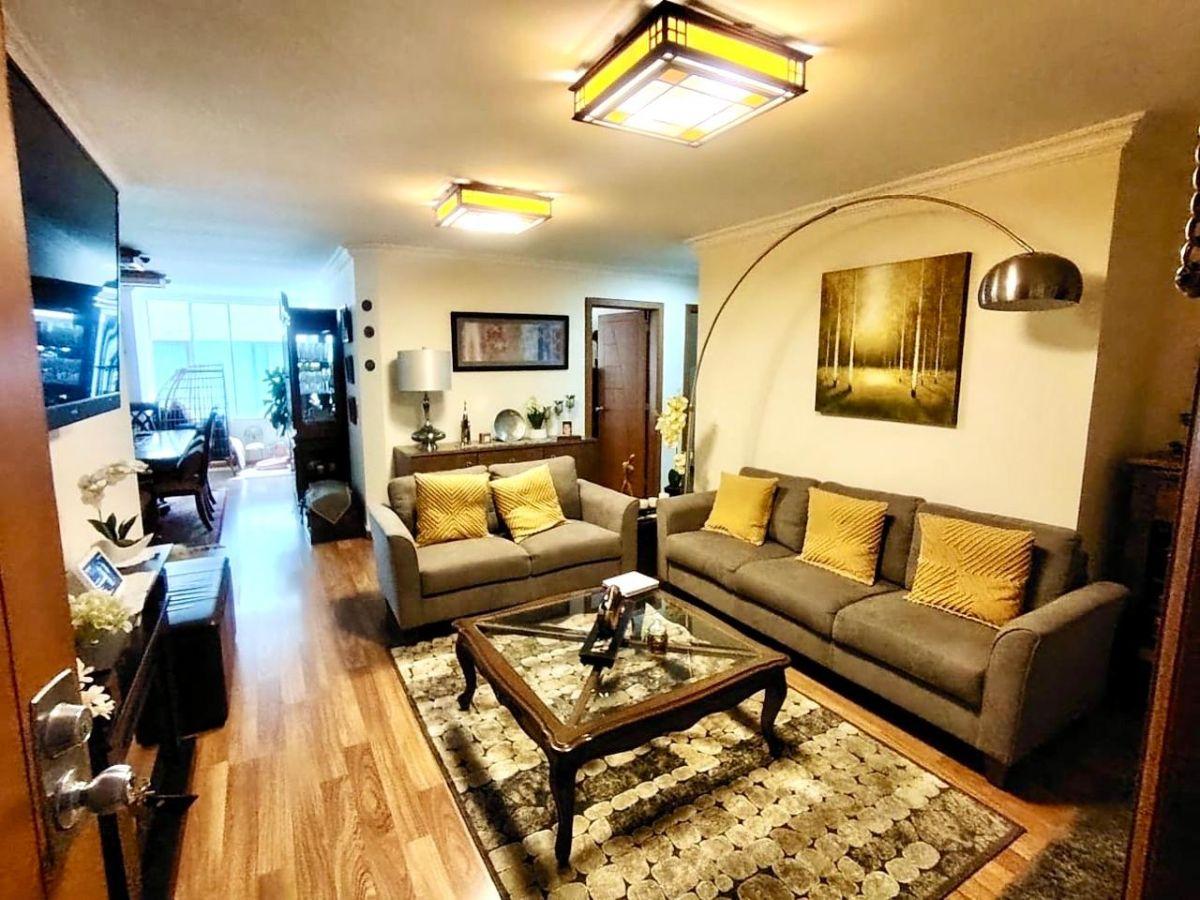 Apartamento en venta en Quito, Pichincha