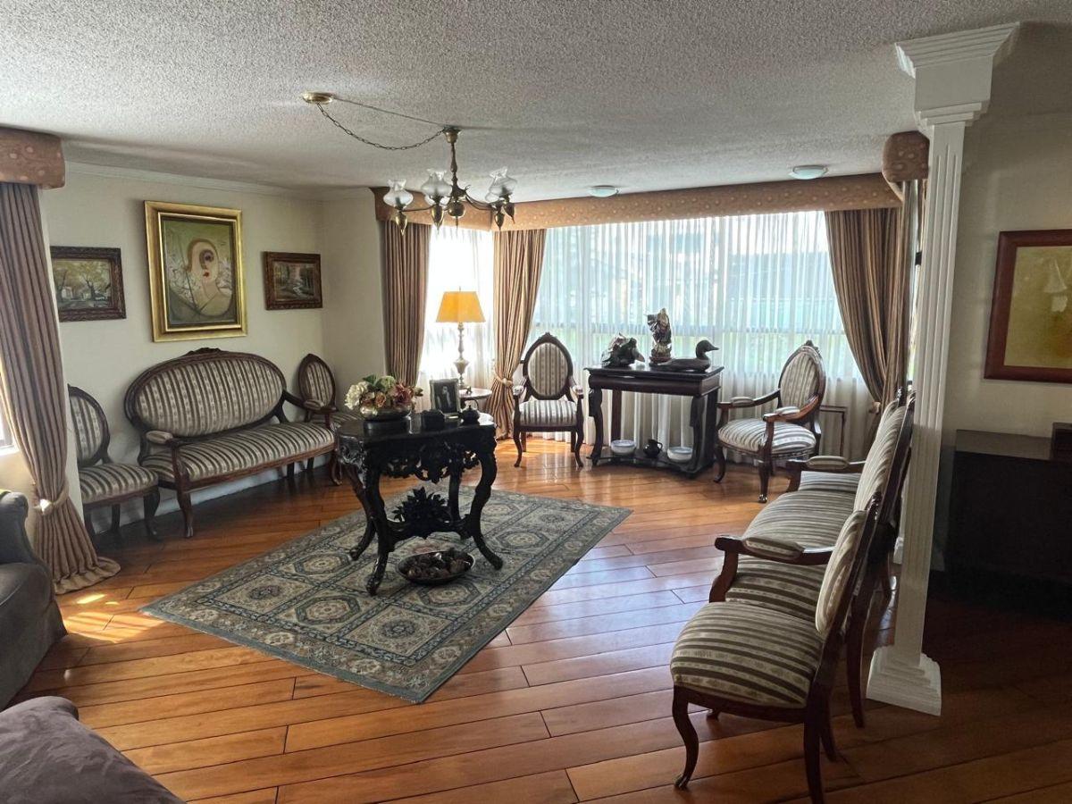 Apartamento en venta en Quito, Pichincha