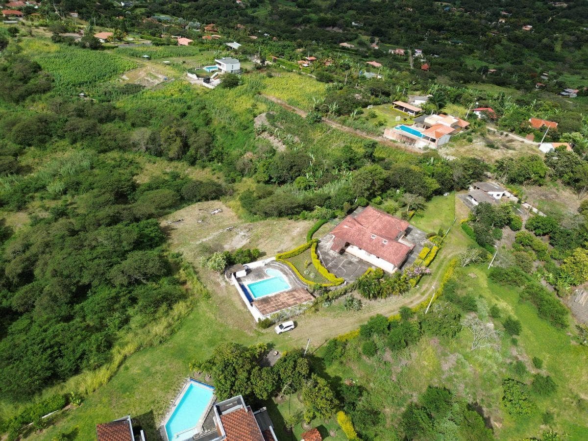 Terreno en venta en Santa Isabel, Azuay