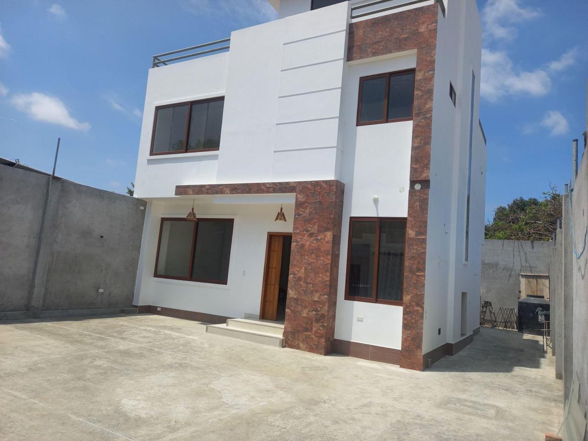 Casa en venta en Manta, Manabí