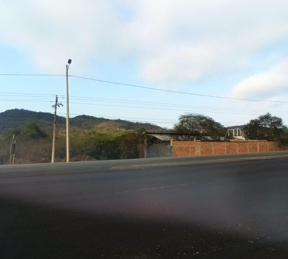 Terreno en venta en Montecristi, Manabí