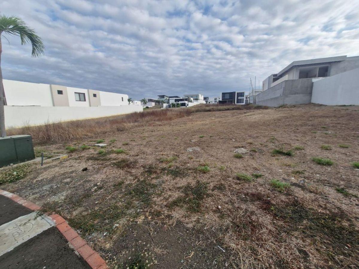 Terreno en venta en Manta, Manabí