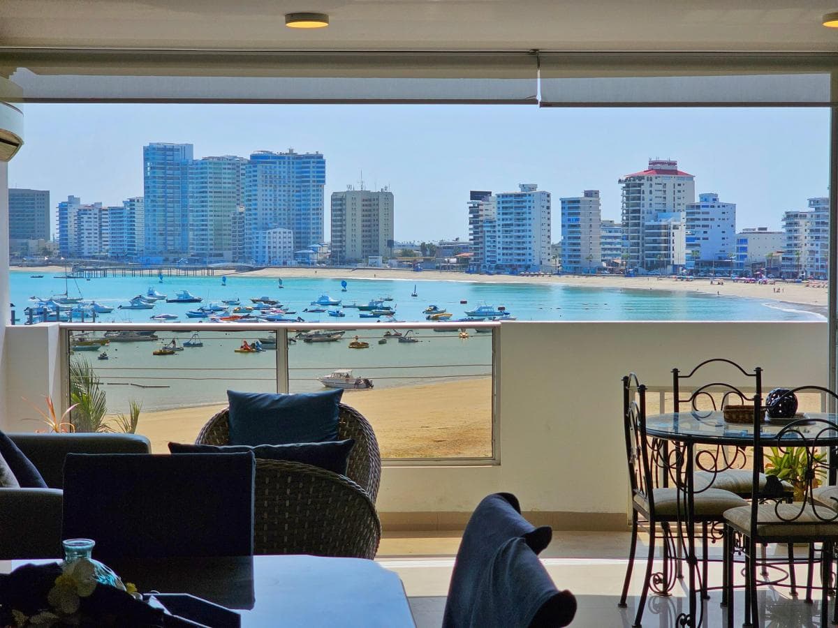 Departamento en venta en Salinas, Santa Elena