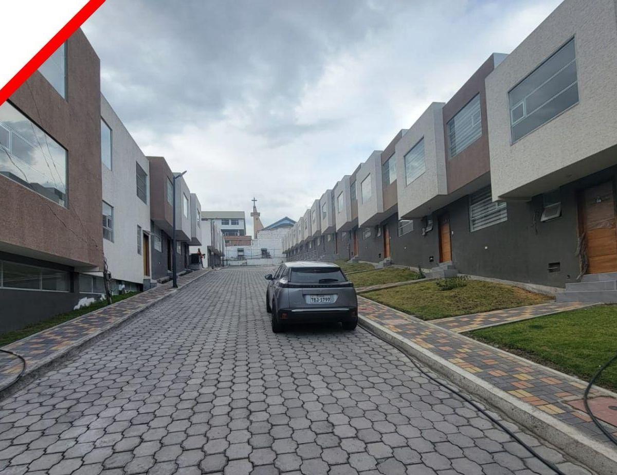Casa en venta en Ambato, Tungurahua