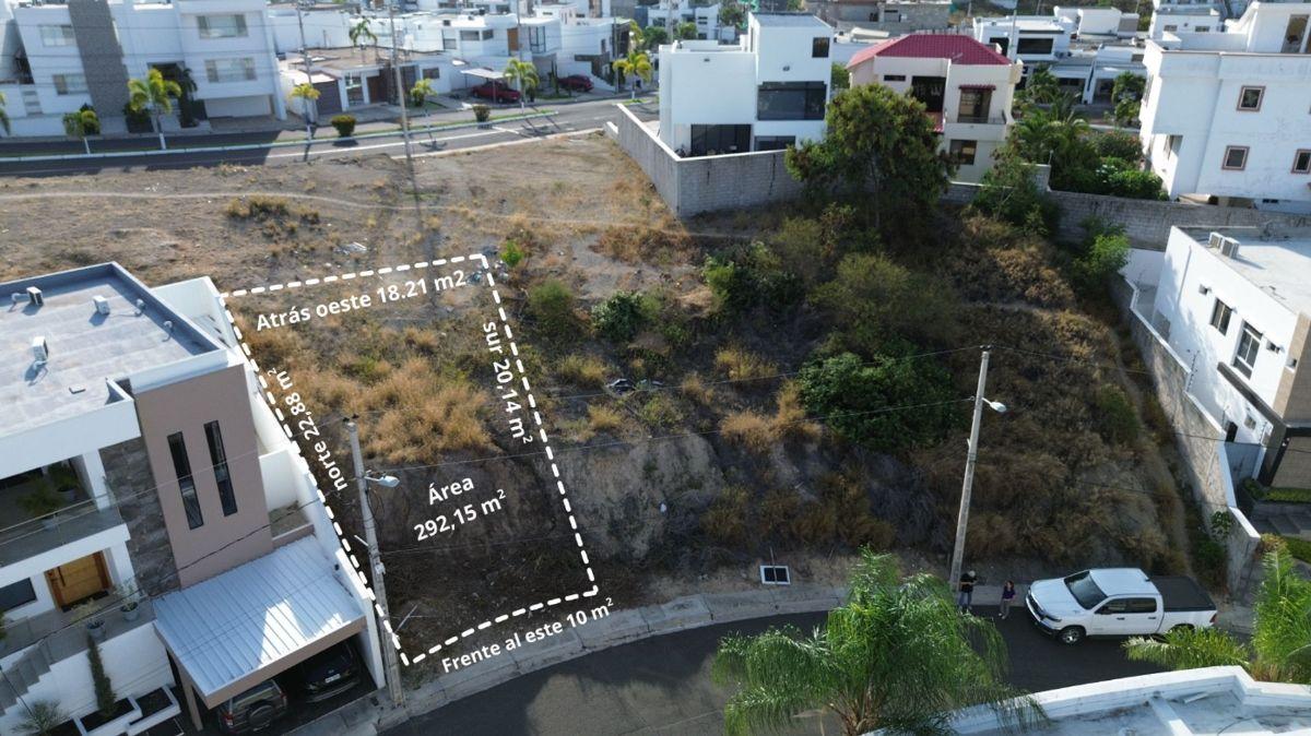 Terreno en venta en Manta, Manabí