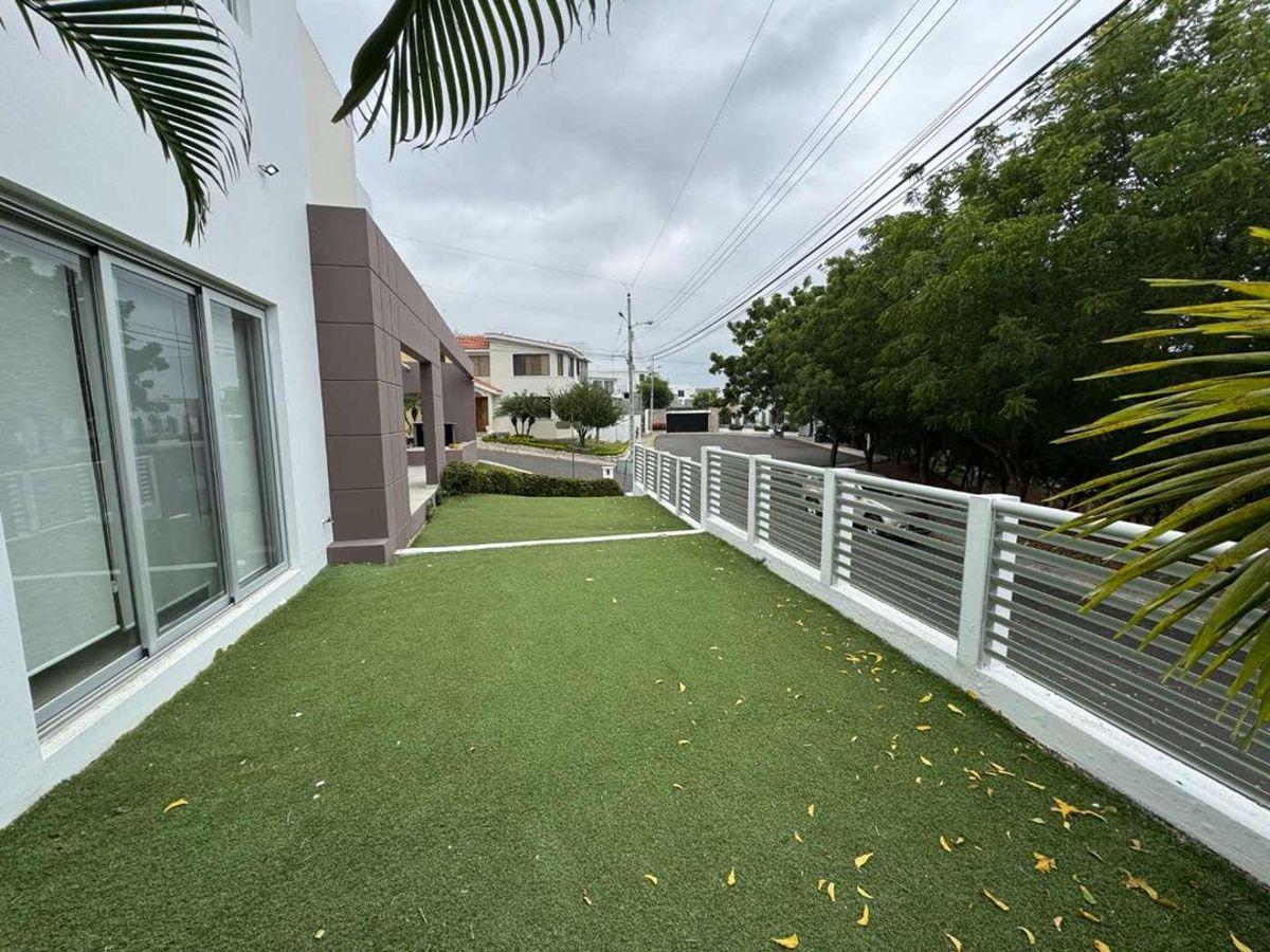 Casa en venta en Manta, Manabí