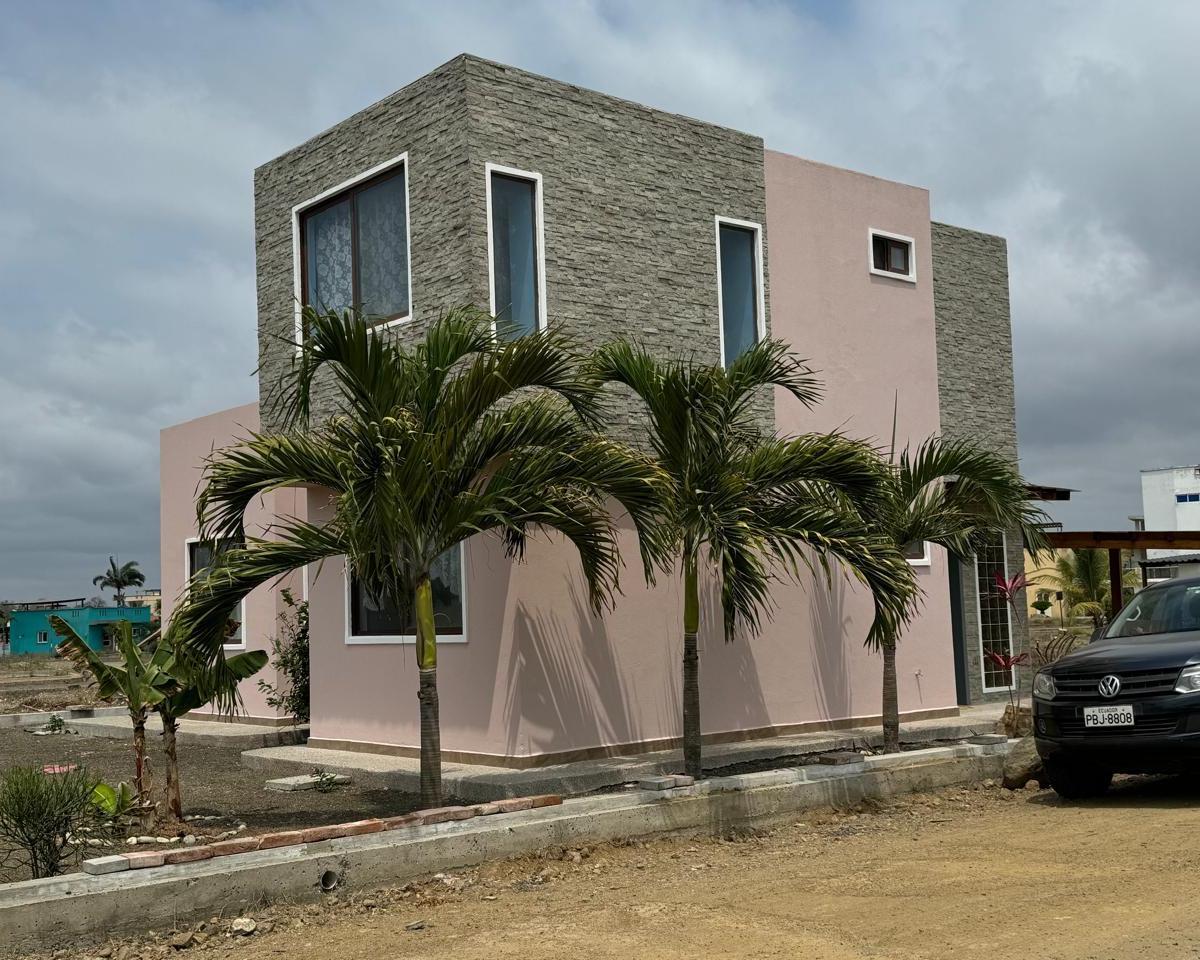Casa en venta en Montecristi, Manabí