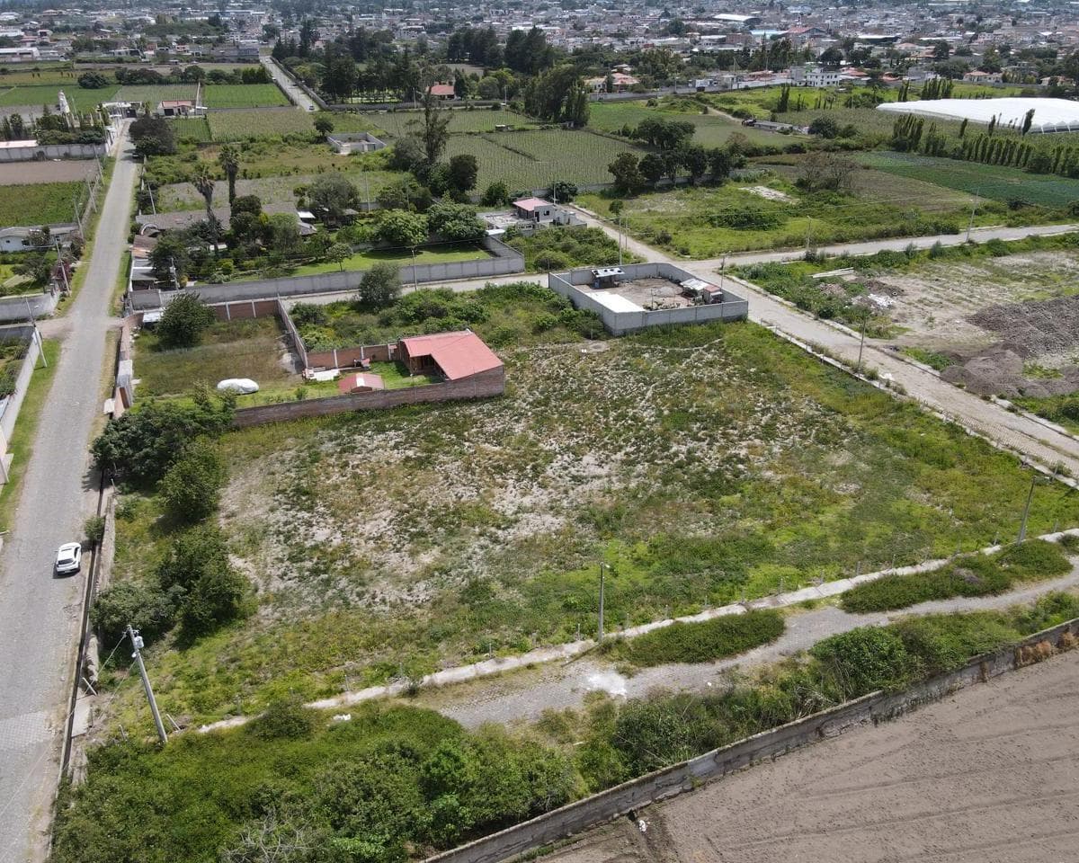 Terreno en venta en Antonio Ante, Imbabura