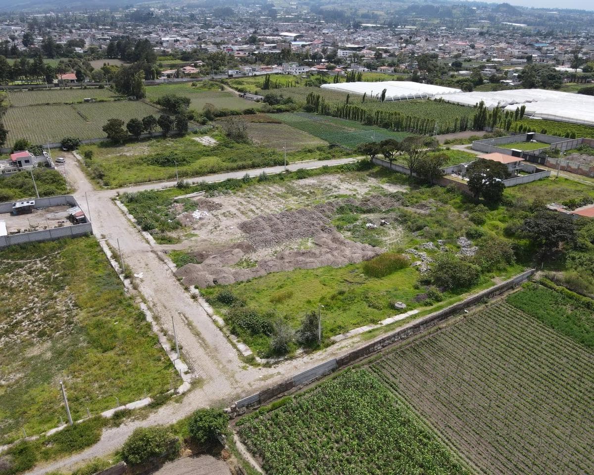 Terreno en venta en Antonio Ante, Imbabura