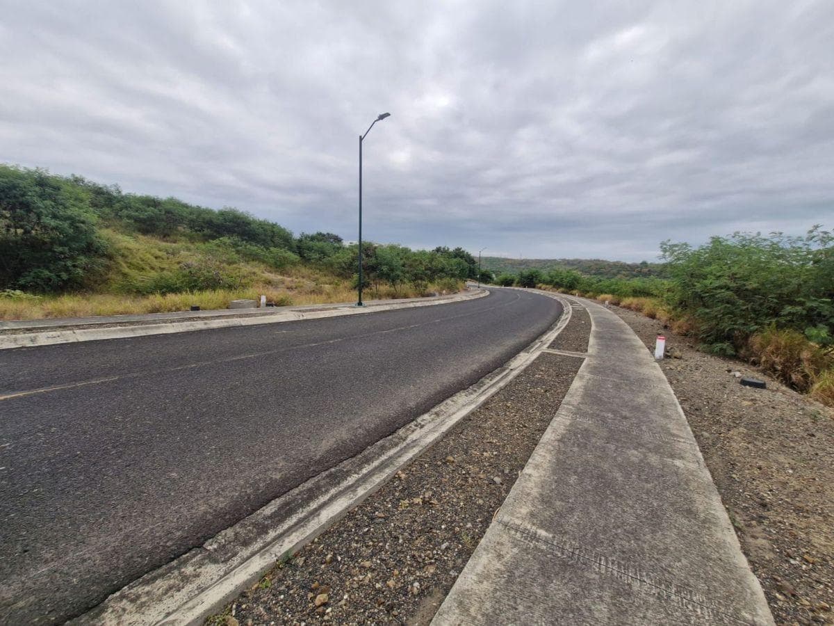 Terreno en venta en Montecristi, Manabí