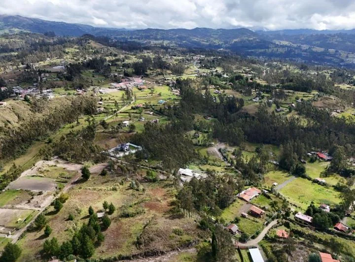 Terreno en venta en Deleg, Cañar