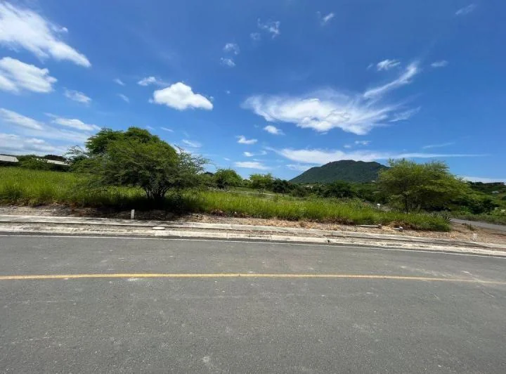 Terreno en venta en Montecristi, Manabí