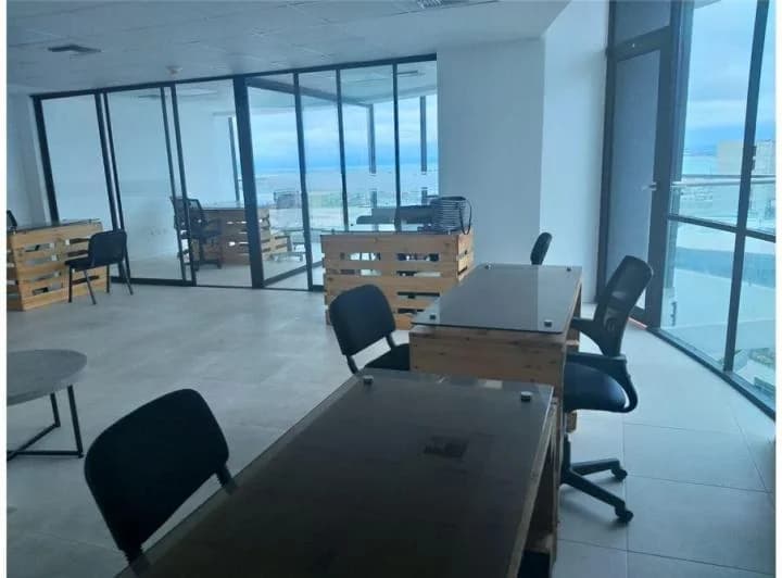 Local comercial en venta en Manta, Manabí