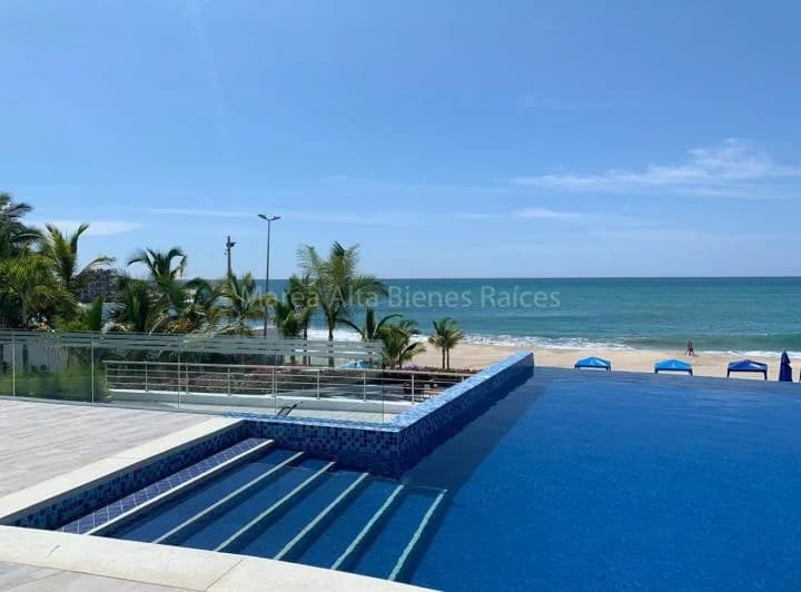 Terreno en venta en Punta Blanca, Santa Elena