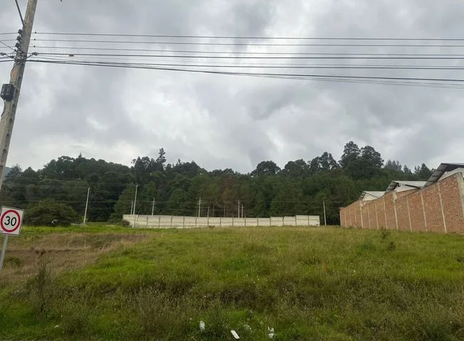 Terreno en venta en Loja, Loja
