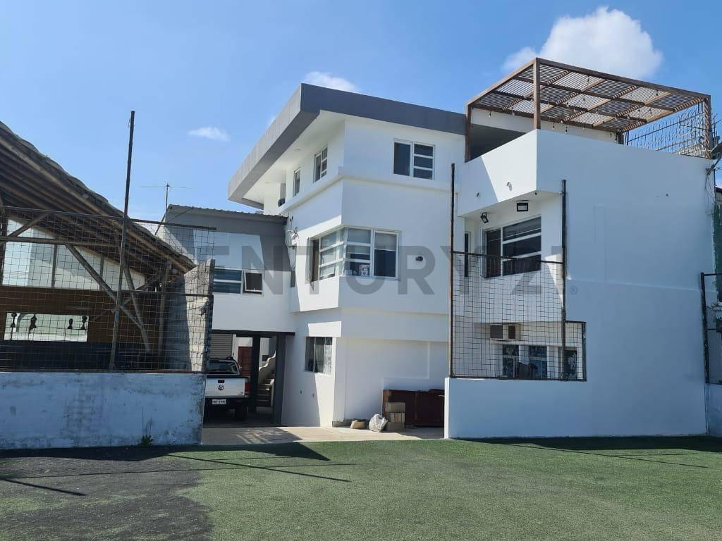 Comercial en venta en Manta, Manabí