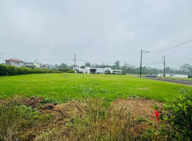 Terreno en venta en Santo Domingo, Santo Domingo de los Tsáchilas